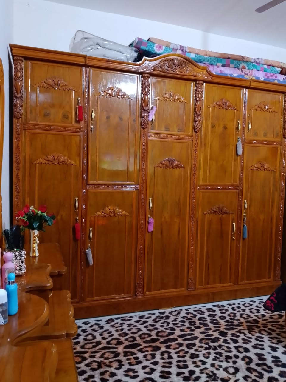 غرفه استخدام شهر اختي الجديده الشرايه اتصل على الرقم عنوان كوت زويجات ***********
