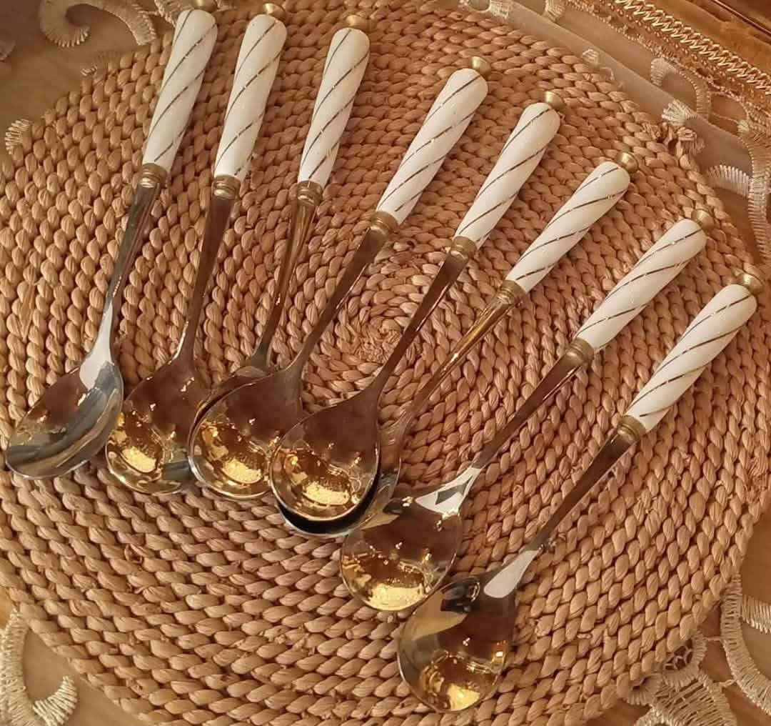 سيت عثماني ثقيل وملاعق طلاء فضه مع شوك انتبك يتوفر توصيل لكل مكان


**إذا كنت صاحب هذا الإعلان وتريد حذفه لأي سبب، رجاءا أرسل رسالة إلى الدعم الفني**