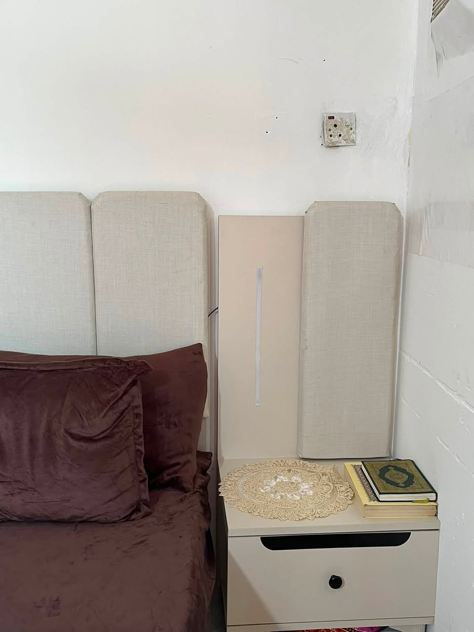 غرفة تركي للبيع
نظام ابواب 🚪

5 قطع 🧩

السرير مخزن 🛏️

انارة داخل الكنتور وبجانب السرير 💡

نظافة95‎%‎💯

استخدام جداً قليل 💕

الموقع بغداد 

السعر500


**إذا كنت صاحب هذا الإعلان وتريد حذفه لأي سبب، رجاءا أرسل رسالة إلى الدعم الفني**