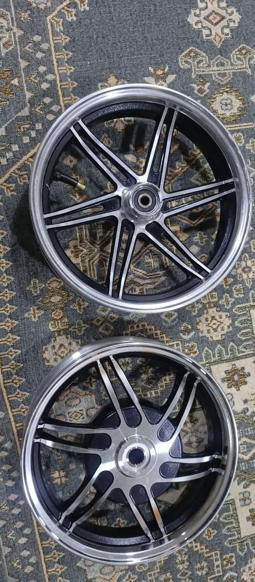 سلام عليكم وياله نجمه تجاري لثقيل ستعمال قليل مابيهن شي مكاني كربلاء وكو توصيل محافضات سعر50


**إذا كنت صاحب هذا الإعلان وتريد حذفه لأي سبب، رجاءا أرسل رسالة إلى الدعم الفني**