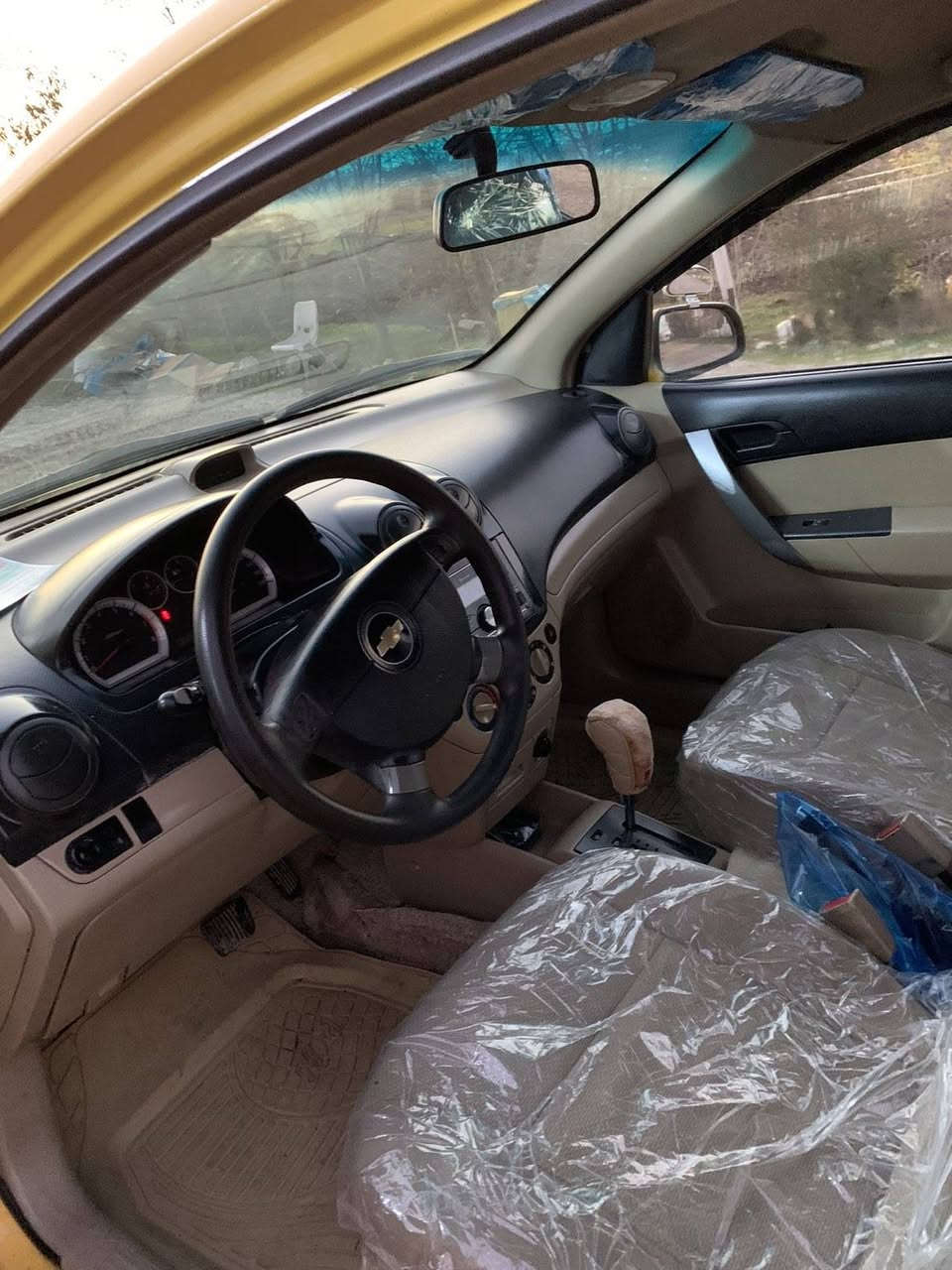 شۆفرلێت ئەڤیۆ 2011سەیارەکە لۆک لۆکەلەسەردەقی شەریکەماوەتەوە سەنەوی عەسڵی لەگەڵە چوارتایەیی لۆک ناوزەرد گێڕومەکینەی بەشەرتی فیتەر مەکینەگەورەیە هەمونوقسانیەکو پارەبش کێنە وەک ڕەسمەکەنەبو نەتەوێ بیلاد تەکسیە نامەبۆمن مەنێرن ئەوەڕەقەمی خاوەنیەتی ***********   نرخ 35گەڵا
