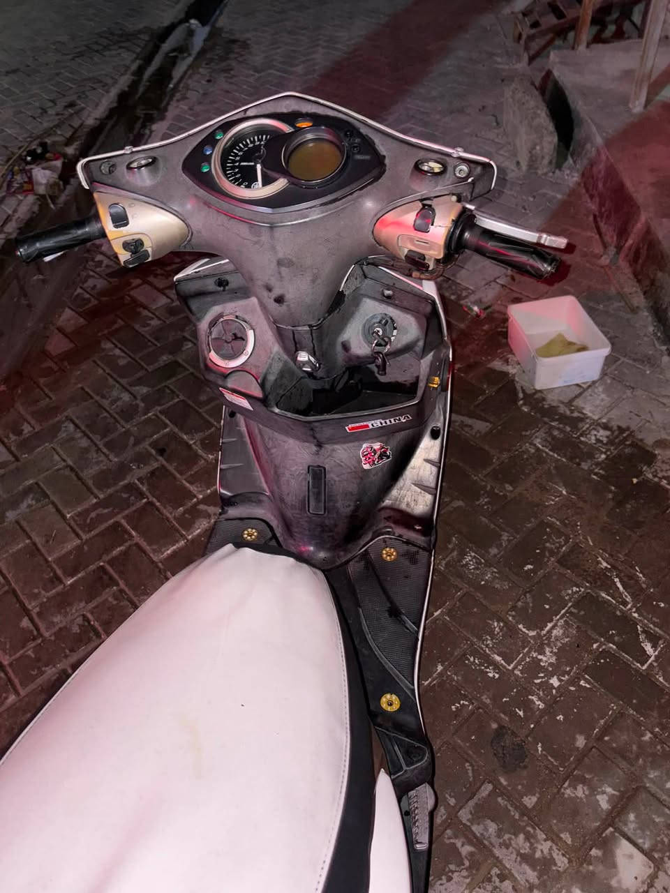 سكنس  فحل نوزل للبيع الدراجه نقصهه بس ملف السعر ٥٢٥العنوان بغداد المدينه ***********
