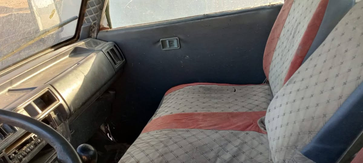 كيا بنكو موديل 96
محرك/جديد
كهربائيات كامه كلهه شغاله
باتري جديد
دوشمه داخل جديد 
بيهه كصه بس ملحومهه
السعر 28ورقه وبيهه مجال 
مكان فلوجه
لاستفسار واتساب ***********
