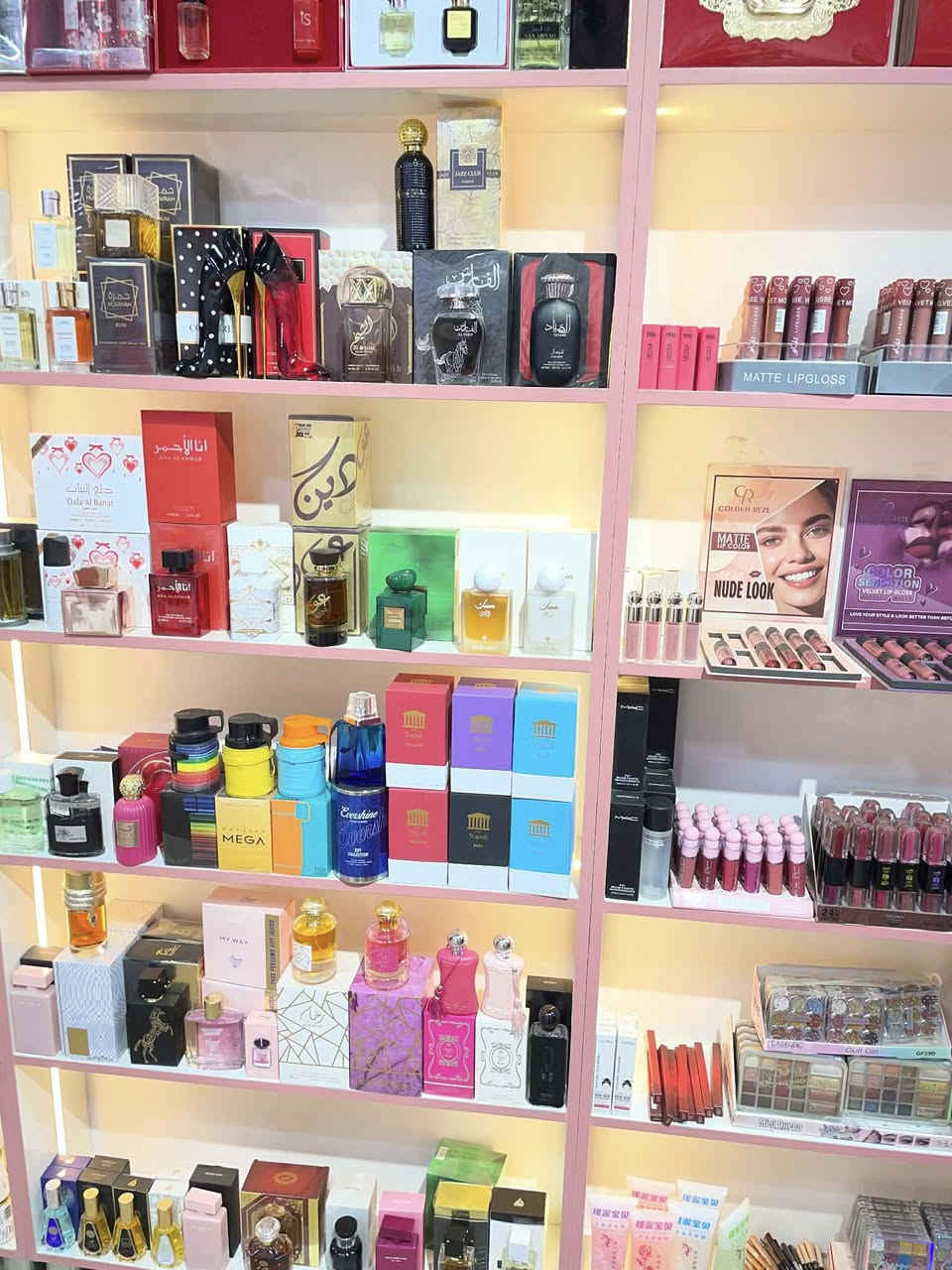 كوزمتك للبيع
سلام عليكم اخوان
يوجد كوزمتك للبيع
محتويات كوزمتك
كاشير
كاميرات
سبلت ٣ طن كنتوري
شاشة
لوكو اعلان جاهز
جهاز دفع الكتروني
بضاعة كاملة من كل شي حتى البضاعة الصيفية كاملة
الموقع بعقوبة الجديدة خلف مول الساعة سبب البيع لعدم التفرغ
رقم التواصل ***********
مكلف بنشر فقط
