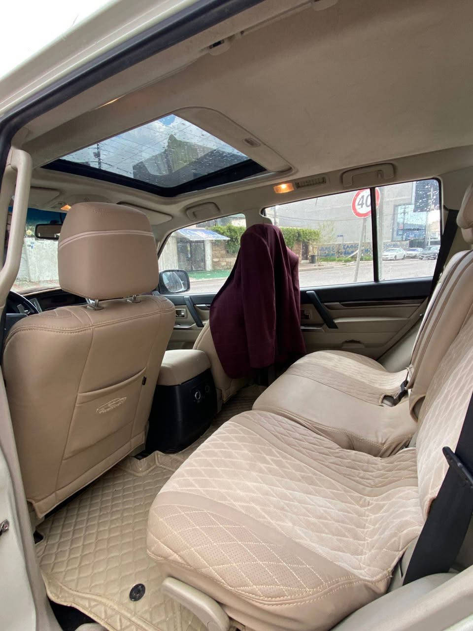 mitsubishi pajero 2022
ميتسوبيشي باجيرو موديل ٢٠٢٢ فول مواصفات
سيارة جديده جدآ 
ماشيه ٧٥ كليو حقيقي
مكينه ٣٠٠٠ v6
سيارة مكفوله من كل نواحي من دعاميه للدعاميه شرط
سعرها ٢٤٥$ بيها مجال

متسوبیش باجێڕۆ 2022 
کلین ، بێ سبوغ 
مواسفات / فوول فوول 
سلایت ، دەبل ئەکسل 
م/ V6,3000 کەپسە 
ڕەقەم هەولێر سەنەوی نوێ 
ڕۆیشتن / تەنها 75 هەزار کم 

نــــــرخ / ٢٤٥ $ أربيل, العراق


**إذا كنت صاحب هذا الإعلان وتريد حذفه لأي سبب، رجاءا أرسل رسالة إلى الدعم الفني**