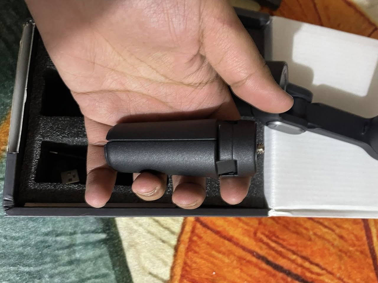 سلام وعليكم ستاند اوزمو بهاذ الشكل كلش راقي وقوي مزاد اعلى سعر ابيع للاستفسار ***********
