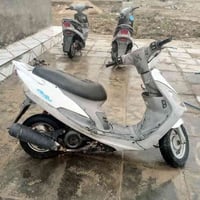 دراجة مفتوحة و بيهة صوت كرنك الدراجة نضيفة كلشي ما عايزهة بس تبديل كرن...