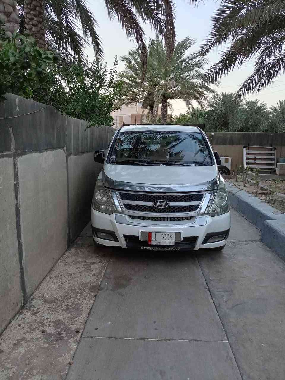 ستاركس 2010 بيه جاملغ خلفي بدون دواخل محرك جديد قبل شهرين مبدل والقديم موجود تبريد تدفئه تخم تاير صدر جديد السعر 145 السيارة باسمي رقم انبار
***********
