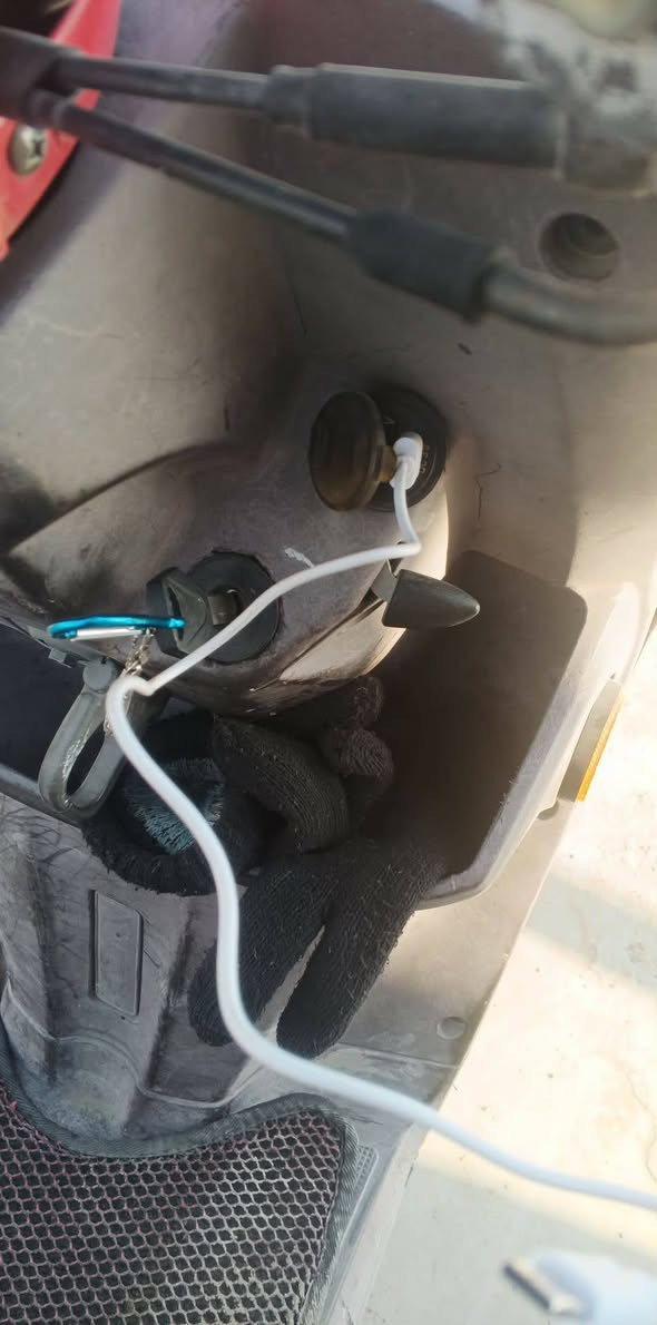 سلام عليكم 
بوليس نوزل مسطرة موديل 2013 كفاله عامه بلاديه كفرات بلاديه ختم واحد ويه المكينه مكان بابل حصوه للاستفسار
***********
