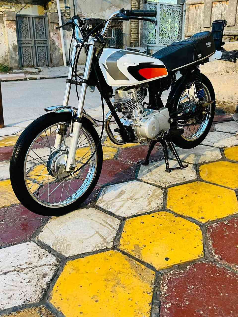 السلام عليكم دراجة نامه موديل 2013 دراجة اوراق كامله شراي يجي خاص ويدلل ***********
