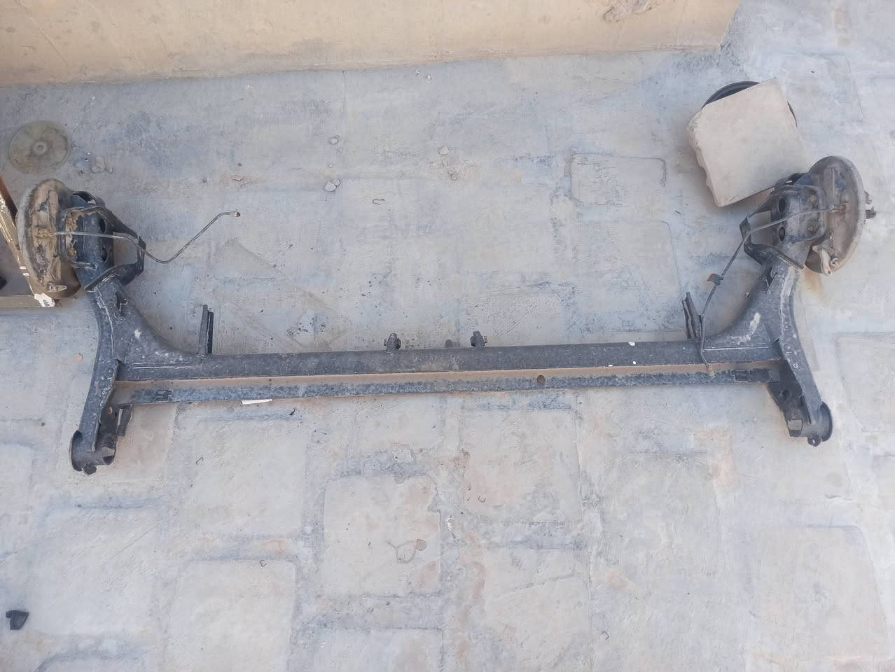 باب خلفي سايبا ديلوكس وهوزن للبيع مكان كربلاء ***********
