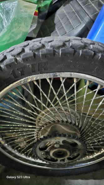 ويل للبيع وكشن ودبلات امامي ٥ كير سونك بيهم عواج بسيط كلش يتعدل يم ابو تورنه  سعر زوج دبلات ١٠ الف ويل ٢٠ الف كامل تاير و جوب ودشلي وكشن نامي ١٥ الف  سيبايه ٨ الف كل اسعار بيهم مجال بسيط. رقمي ***********. مكاني خانقين محطه
