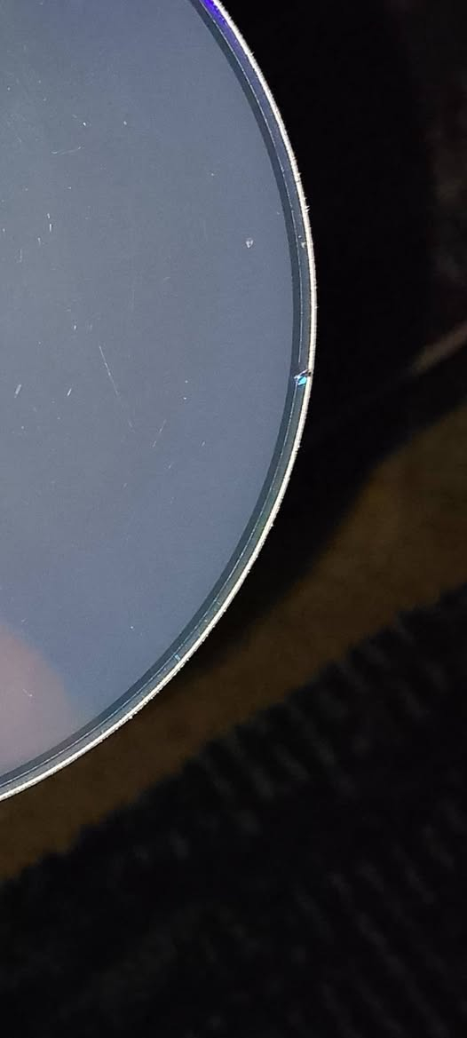 Pes 2017 
انكليزية نسخة اليابان  القرص بي ضربة بالطرف السعر 10 الف فقط بغداد الجديدة نعيرية  ***********
