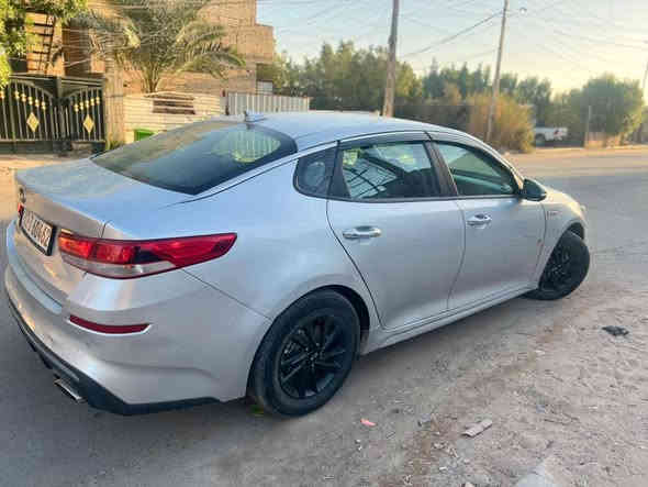 السلام عليكم كيا اوبتما 2020 اربيل ماشيه 90  بدون ارباك
مكان السياره بغداد الكرخ 
السعر 140 وبيه مجال
***********
