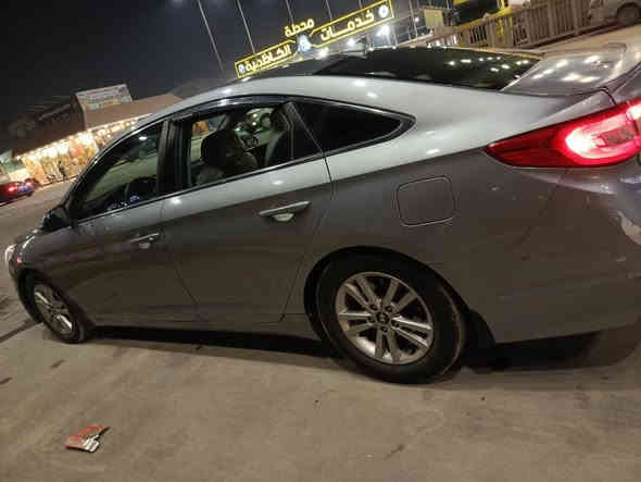 السلام عليكم سوناته موديل ١٦ كولش حلوه وكاعده السياره  سياره حلوه وجديده بيه قطعتين فقط وكلشي موضح بل سونار السياره مكانه بغداد خلف مرور التاجيات وهاذه رقم التليفون غير متواجد ع فيس وهاذه رقم بي وتساب***********
