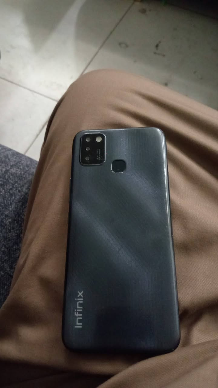 السلا م عليكم جهاز نضيف نضافه95 ذاكره ٦٤ جهاز خطين شرط ضمان ١٠ اي شي بيه يرجع رقمي *********** بيه وتساب مكان نجف الولايه عدي توصيل  سعر خاص
