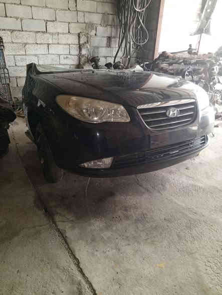 گصه كامله .. مع اربع بيبان كاملات مقفلات+ جنطه + حداديه خلفيه (عربانه كامله) بيع الگصه كامله ... مكاني سماوه .. الوركاء .. وسعر مناسب اتصل وتدلل((***********))
