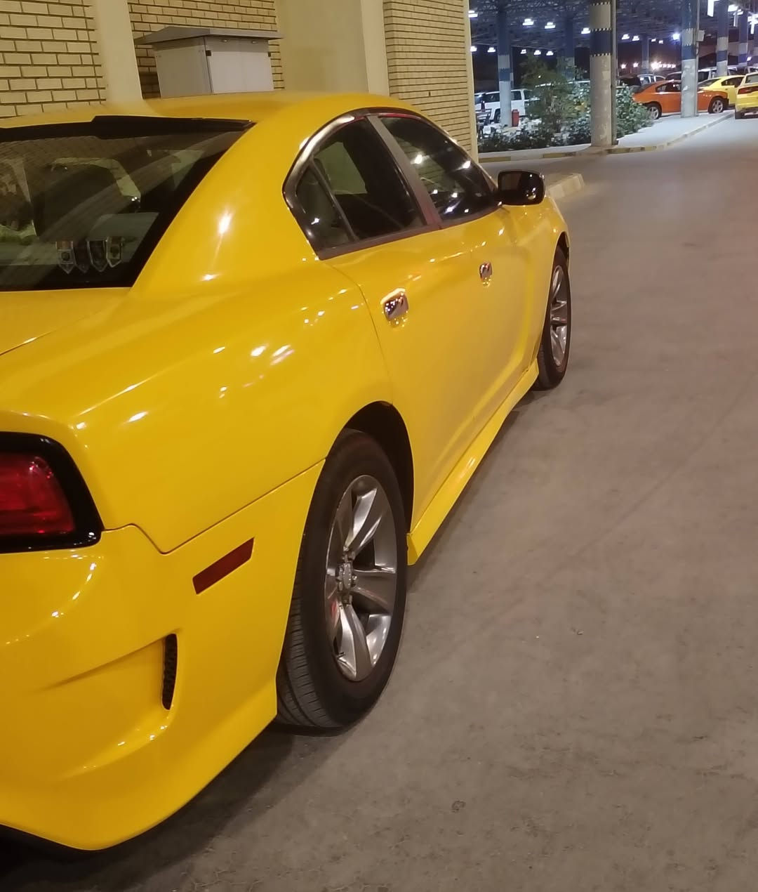 شارجر ١٣ خط نآصريه بغداد مصفره مشروع وطني رقمه بغداد بسمي مكينه جديده حداديه طخم تاير شرط جاهزه من كلشي شاشه كبيره ويل خليجي سعر ١٦٠ بيه شويه مجال سياره ضربته بس باب خلفي فقط ***********
