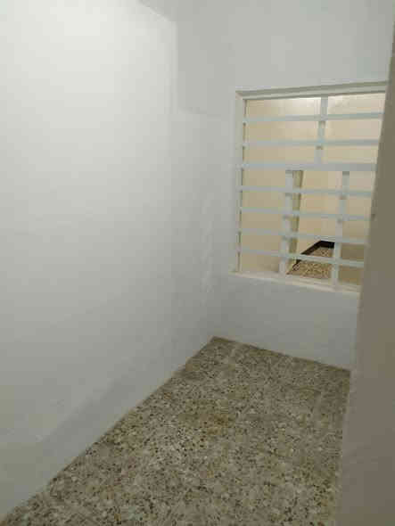 32
((  دار   🏠للايجار ))  
المساحه............  150 متر  
السعر   ........... 300 الف 
العنوان...............  الكوفة علوة الفحل 
يحتوي على....... (غرفه  نوم ومطبخ ..صاله..صحيات داخلية وخارجية )
(ماطور..خزان عدد 2..سخان عدد 2  .. وخط مولد) 
دار جديد  جاهز من كلشي دينار متخلي عليه منطقة كلش حلوه الاتصال ***********
