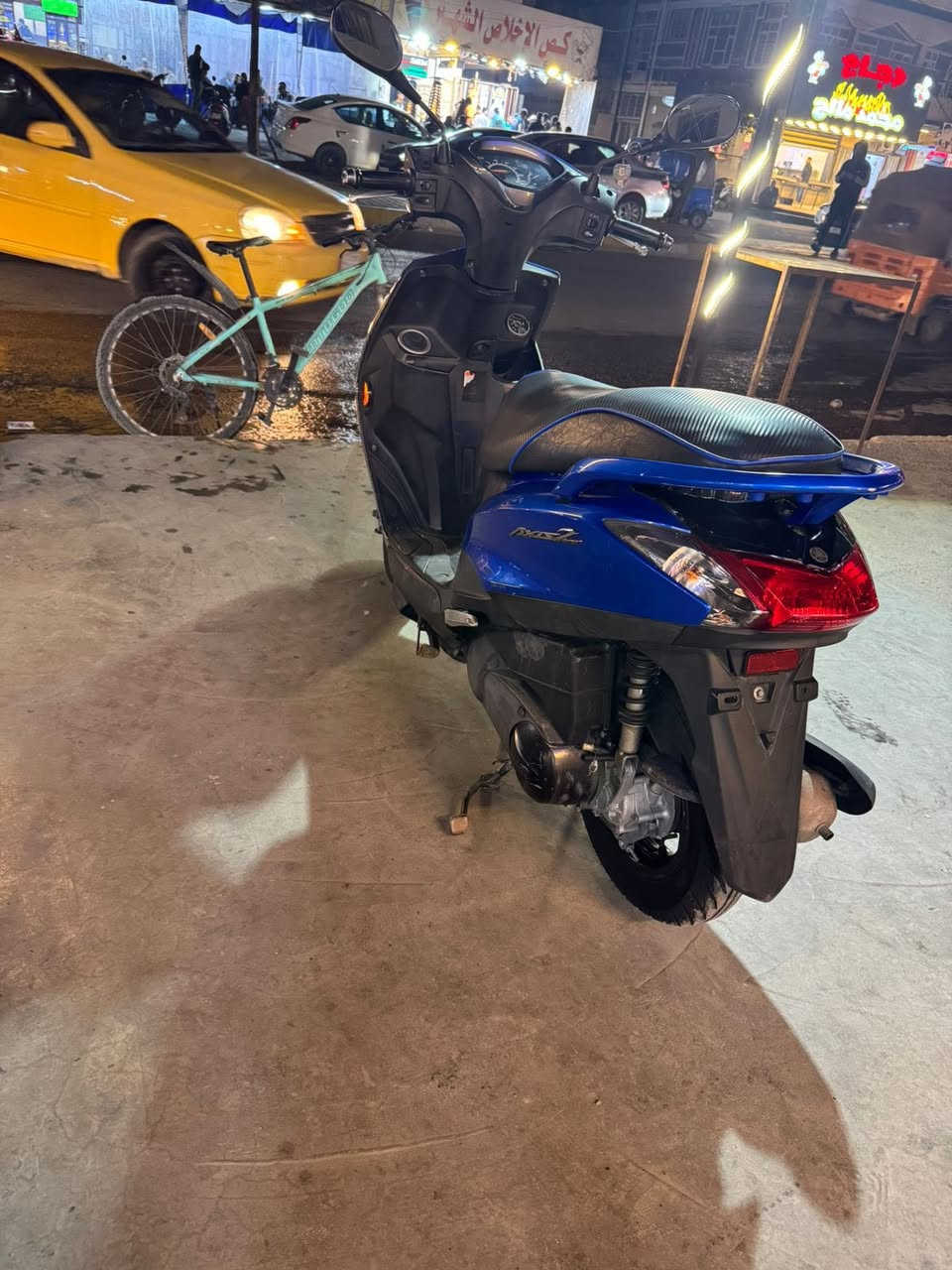 السلام عليكم اكزز حديث 2017 دراجة نظيفة ومرتبة شلعة ومعدل بيها نظام ايكو قبغ مسح سعرها 950 وبيها مجال بسيط بغداد الحرية ***********
