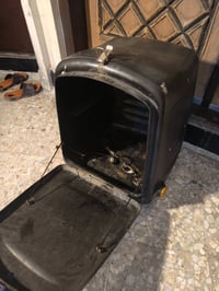 صندوك دليفيري حجم كبير بي اشاير يمنه ويسره كامل جيب وشد السعر 30 متوفر...