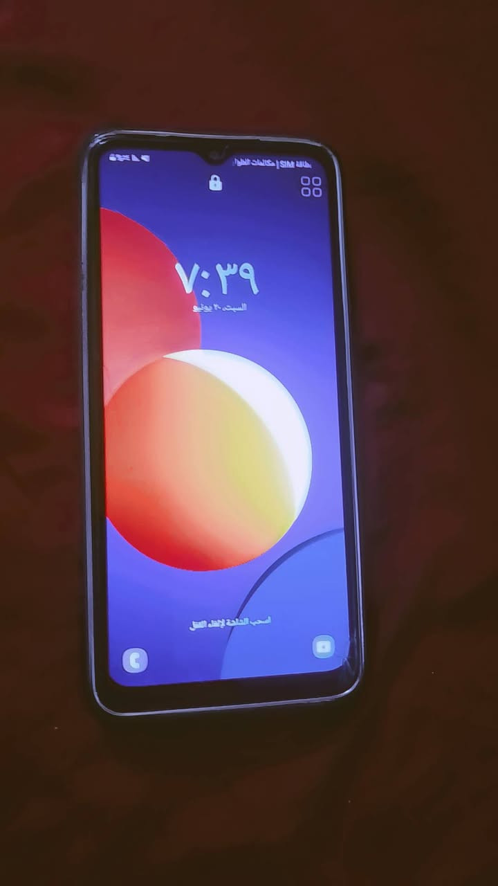 للبيع جهاز مستعمل بنظافة ممتازة
نوع الجهاز: سامسونج جالاكسي (Samsung Galaxy M12)
​الذاكرة الداخلية (التخزين): 128 جيجابايت
​الرام (الذاكرة العشوائية): 4 جيجا رام
​حالة الشاشة والأداء: الشاشة الأصلية سليمة ونظيفة 100%، والكسر الظاهر بالصورة هو في لزقة الحماية الخارجية  الجهاز شغال تمام وبدون أي عطل أو تعليق، والبطارية ممتازة جداً وتطول بالاستخدام.
​الملحقات: يأتي مع كفر خلفي/ بدون شاحنه 
​السعر ٤٥
​المكان: الناصرية مركز / حي الشهداء / ***********
