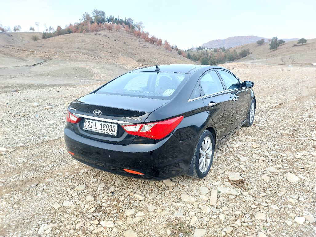 سۆناتا2011خلیجی فول 
مواسەفات تەنها
 بەسمەنیە مەکینە2.4
 بەشەرت دووپارچە بۆیاخ 
بێ ناوگرتن بێ شوختوسارد
 سەنەوی تازەیە تا2030
بەناوخۆمە چوارتایەی
 تازەنمونەیەلەجوانی
 گێڕمەکینە بەشەرت
***********  نرخی 116 دخان, السليمانية
