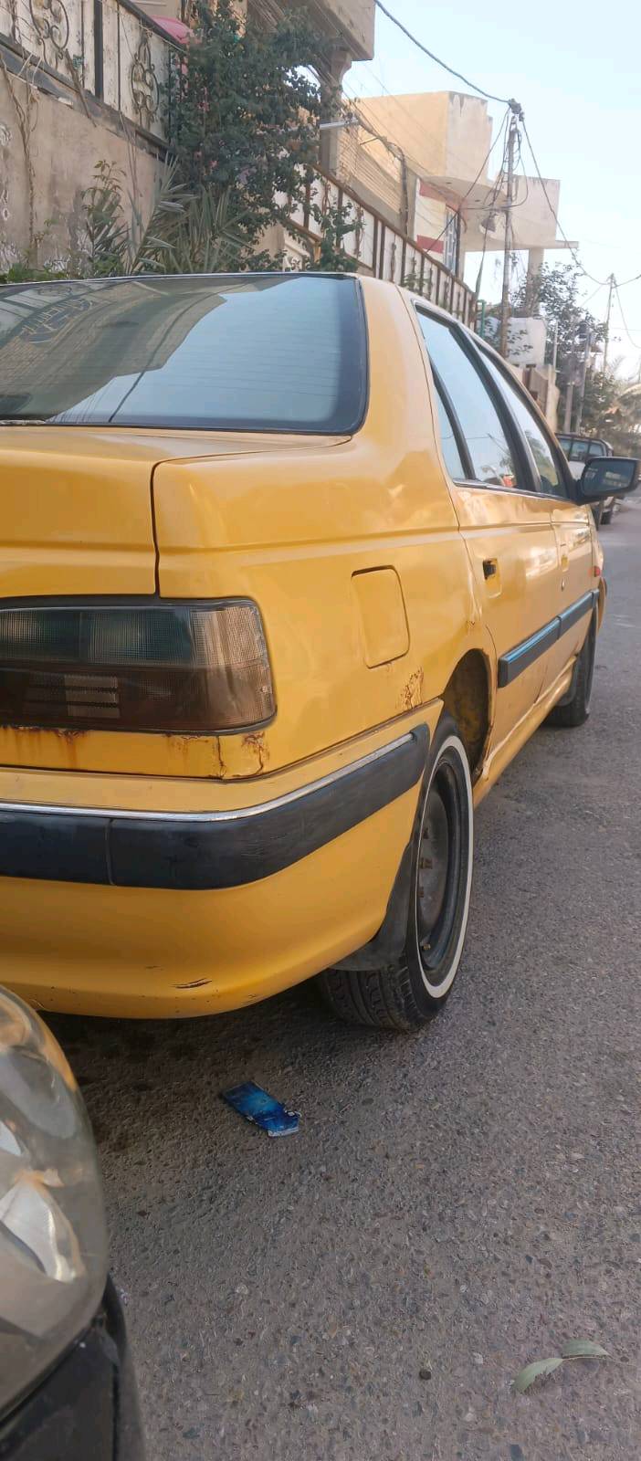 سلام عليكم بيجو بارص للبيع موديل 2013 تكسي السنويه منتهيه سياره شغاله كلشي بيه شغال وتبريد حداديه ومحرك ما عايزه شي بس البدي بي خياسات شوي السعر 28 وبيه مجال العنوان البصره القبله  للاستفسار الاتصال على الرقم ***********غير متواجد على النت