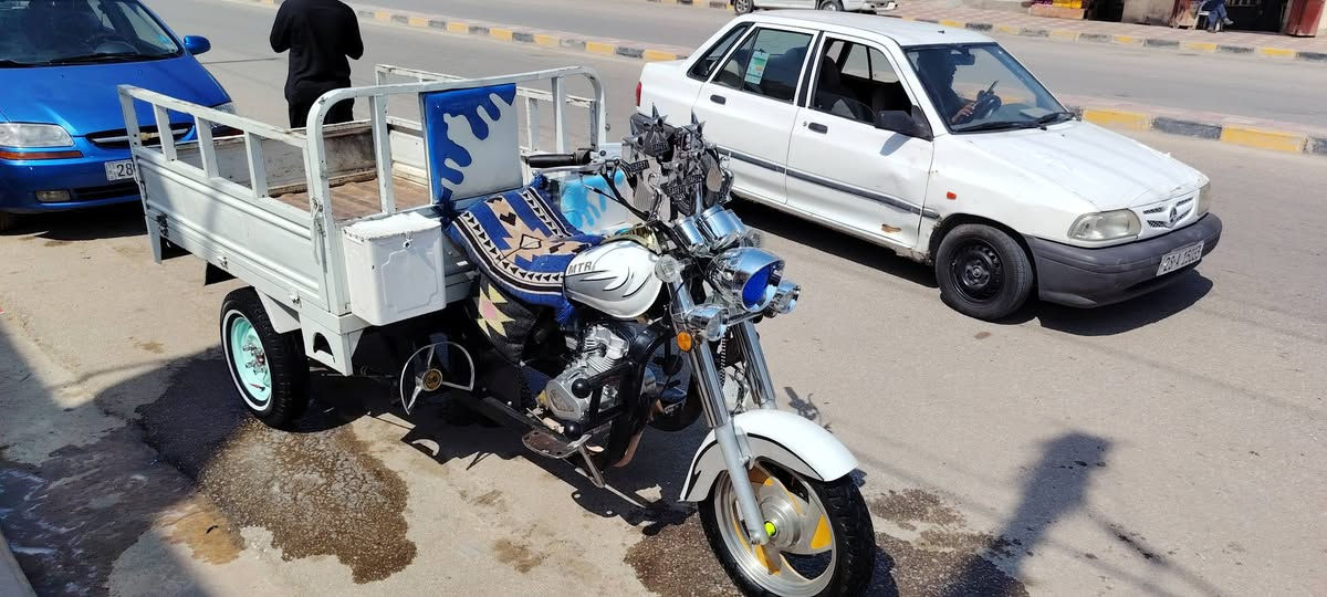 سلام عليكم للبيع ستوته مديل 2009 تعمير كله 26 رقم ابيض نكليزي بسمي مداور ثاني يوم تريده كامله تريده فارغه حسب التفاق كامله ب3 ملاين تريده فارغه 2700
***********
