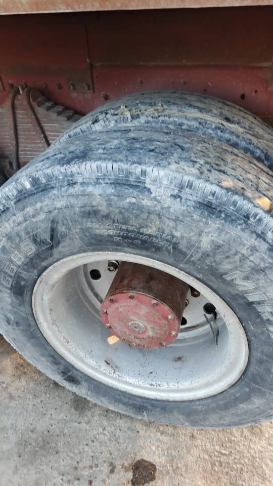 تايرات 24 مراوس ب22 /13R مكان كربلاء ***********
