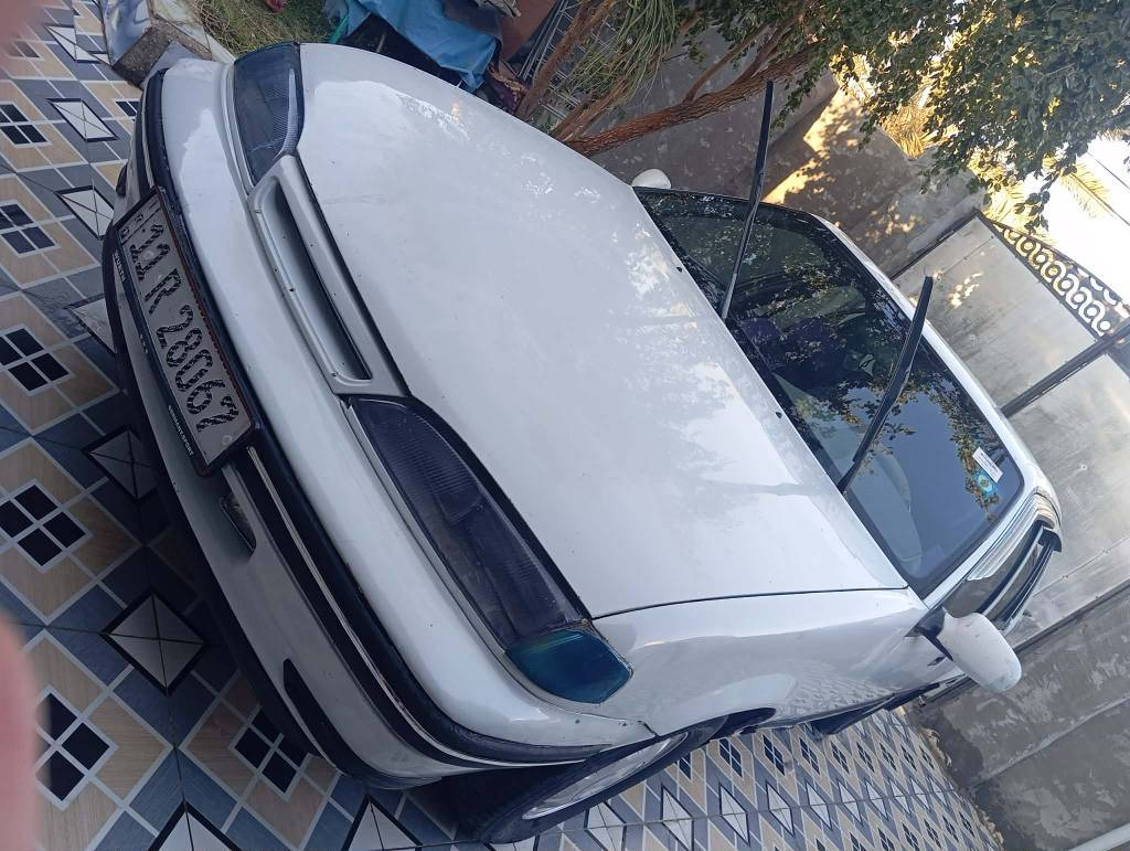 دايو برنس موديل 1995رقم بغداد دولي سنويه وهزه جديده .بأسمي لون ابيض. مكينه 2000مفتوح جديده كير واتو جديد . بيه مكانات صبغ سياره بلاديه شواصي جدد . تبريد عاطل . تايرات نضيفات . مشط ستيرن مال حاويه حداديه نضفيه. كهربائيات شغال كيجاته كله شغاله. خياس مابيه .. سياره مال جناي .. سعره 35وبيه مجال . 
مكانه بابل قضاء القاسم 
*********** حلة, بابل
