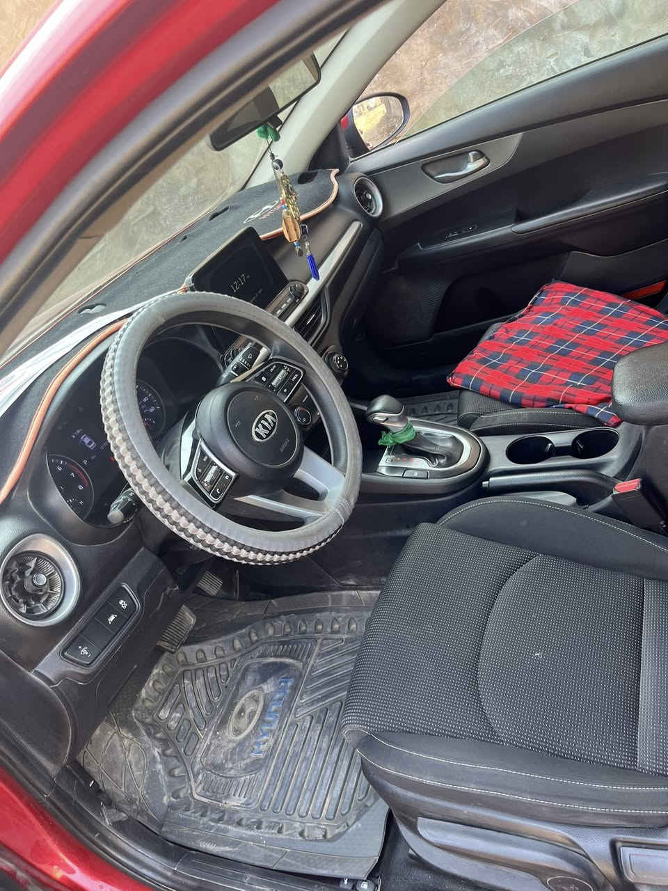 فورتي موديل٢٠٢٠ بسمي السياره بغداد حره تحويل ثاني يوم كير AT المرغوب السعر ١٢٠ و بيه مجال مكان واسط الصويره سونار مرفق مع الصور لاستفسار ***********
