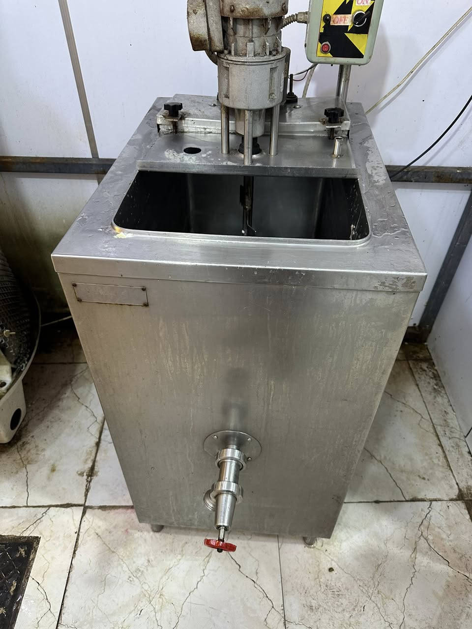 غراض مرطبات للبيع بسعر مناسب مكان البصره الاستفسار ***********
