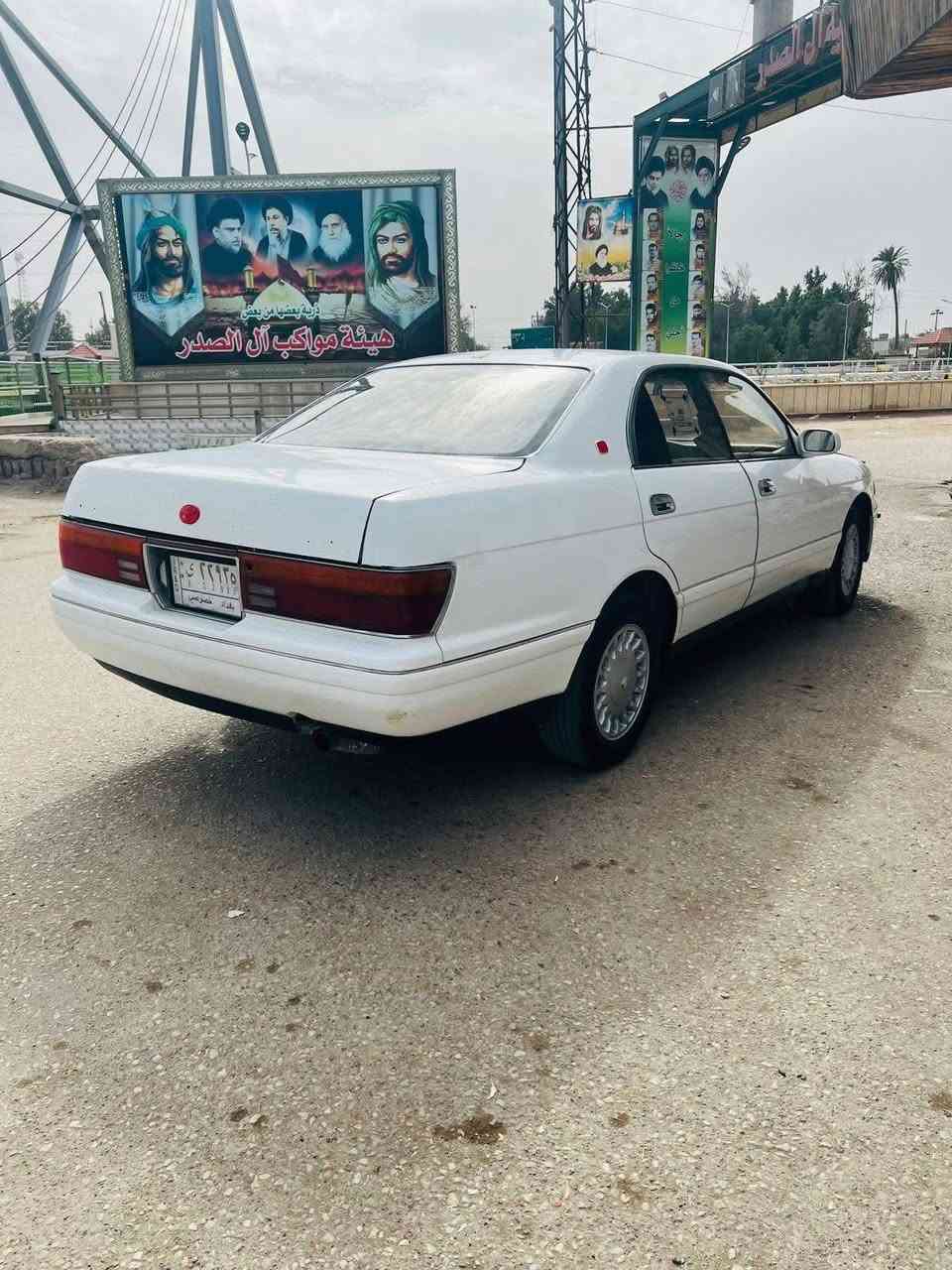 سياره بطه للبيع منفصل رقم بغداد لون ابيض راعيهه موجود مكفوله من الكصه ونقل جثه  بيهه طخه بسيطه جاملغ الخلفي سياره ماناقصهه اي شي تخم تاير جديد سعرهه 53 وبيهه مجال سياره مكانهه كوت  للستفسار الاتصال ع رقم ***********

وترهم مراوس
