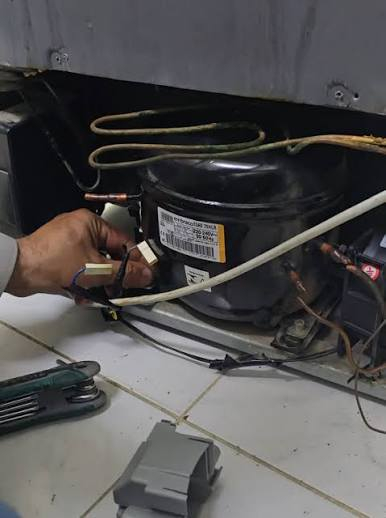 ‏     صيانة موقعيه
ــ ثلاجات .  مجمدات. برادات
‏
‏  صيانه عامه.                   ضمان في العمل ⭐️.                                                                                                   
 الاتصال                                   
‏              ***********
‏           او يمكنك مراسلتنا عن طريق الواتساب او الماسنجر
