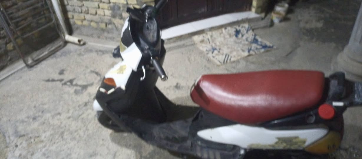 السلام عليكم حبيبي دراجه فراشه 140للبيع صلنصه رياضي سبع الوان دراجه مرتبه وحلوا السعر 250وبيها مجال والاستفسار لاتصال علا لرقم ***********بي واتساب
