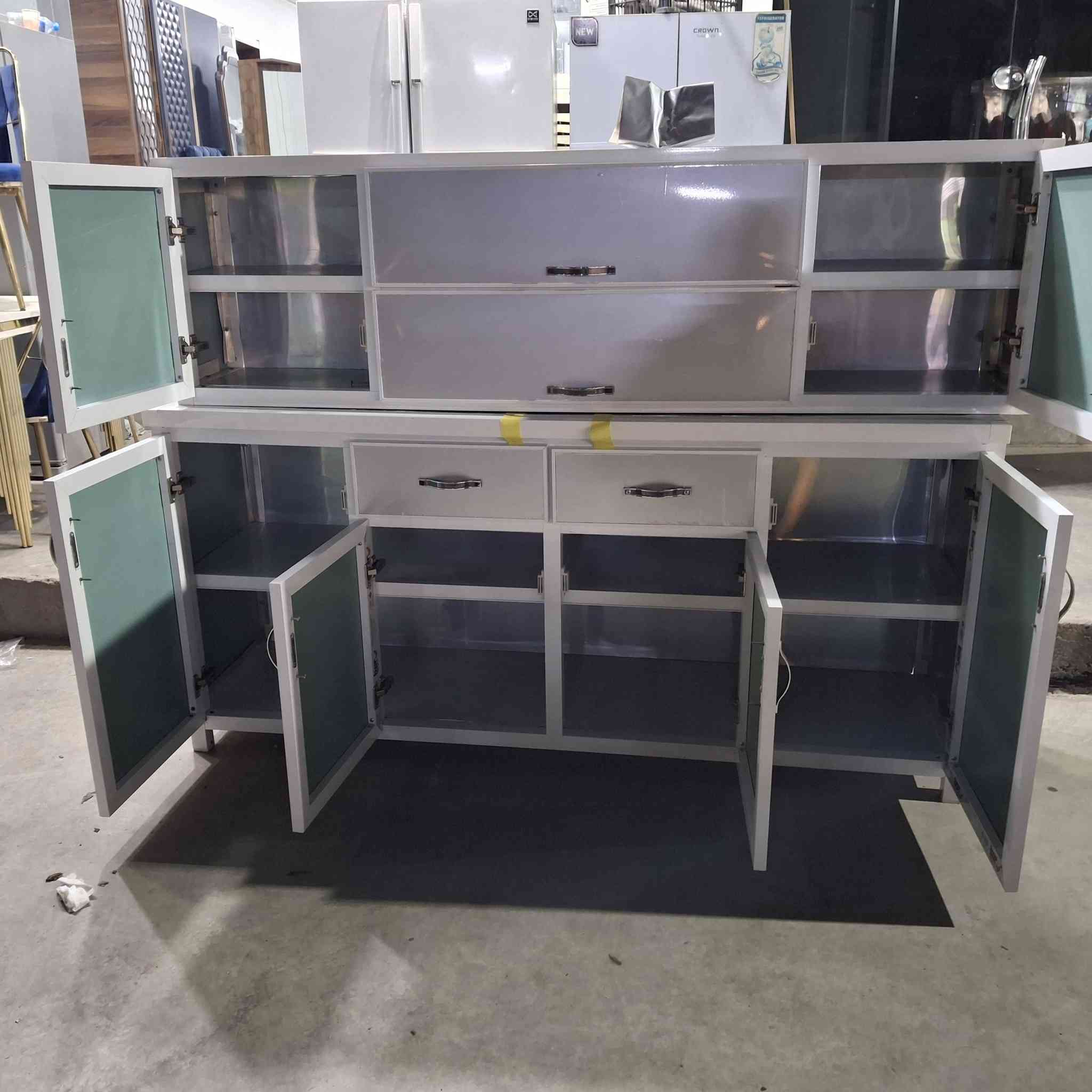 السلام عليكم كونتر ٣ قطع فول نظافه واصل للمنزل داخل أربيل رقم تواصل وتساب ***********
