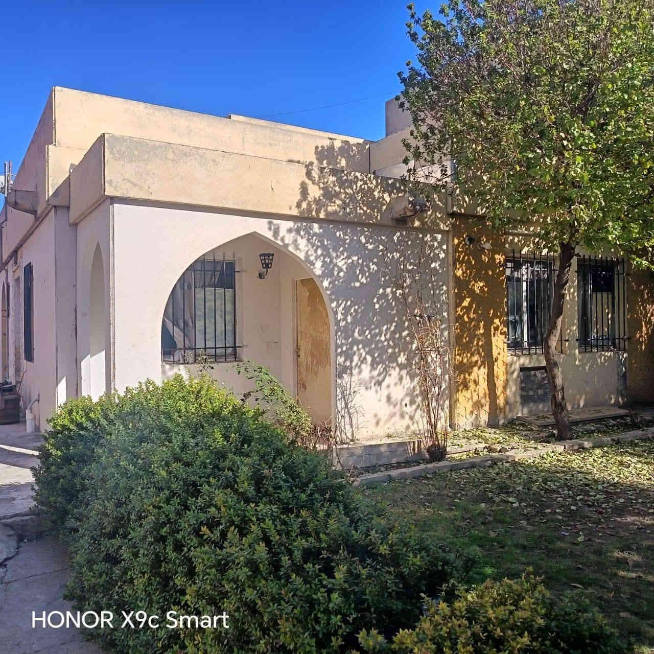 #اعلان 1915
دار 300 م للبيع #دوميز
الواجهة 13 نواب ضباط
غرفة فول B1
شارع 20 قرب مدرسة القدوة
#السعر 225
للاستفسار *********** مكتب #صقرالجبال للعقار
