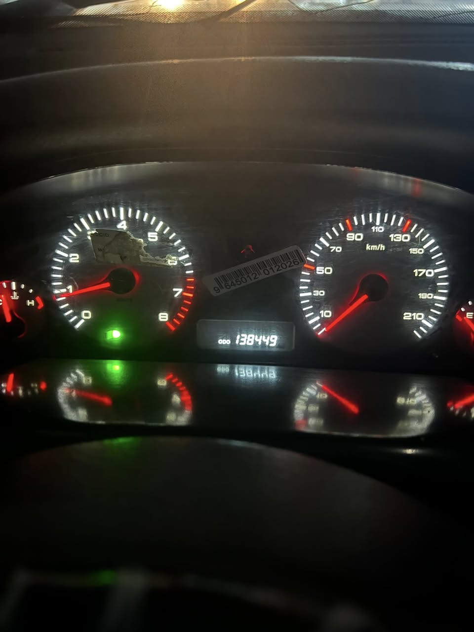 السلام عليكم بارص ٢٠١٥ مكفوله فقط هلال خلفي واحد مكينه كير تبريد كفاله تحويل ثاني يوم 
رقم انكليزي باقي ع الاستلام 
مصفره مدوشمه عام تخم تاير جديد سياره جديده تحويل ثاني يوم 
عنواني بغداد كفات العبيدي 
***********
سعرها ٤٦
