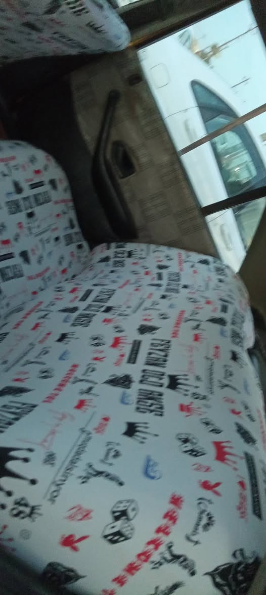 بيجو بارص مديل 10 مصفراه هيه وغرامات مادور مباشر رقم نكليزي مكينه وكير شرط حداديه جديه تخم تاير جدد كهربايت كله شغاله سعره 25 العنوان دوانيه الحمزاه الشراقي ***********
