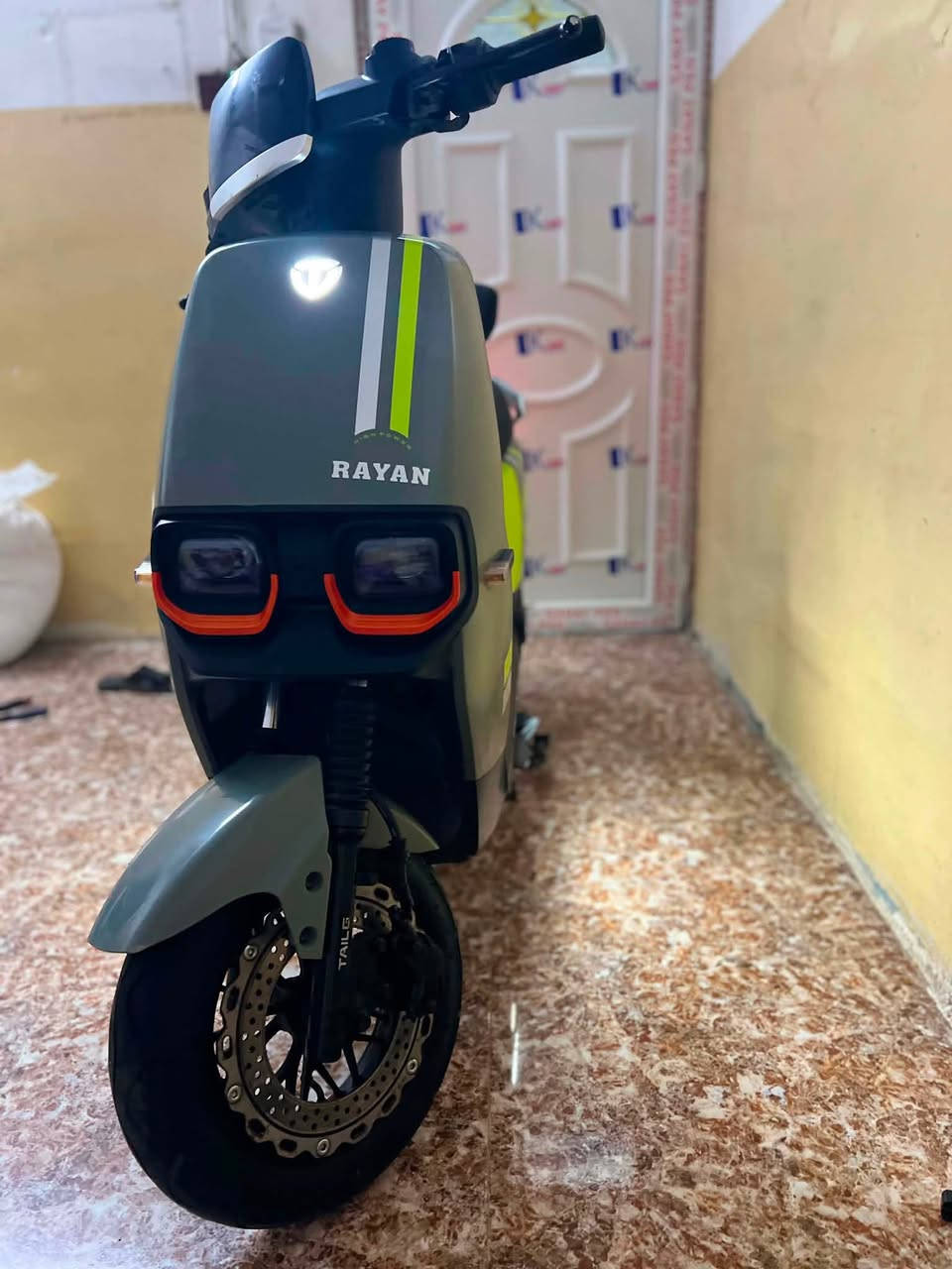 دراجه ريان أبو عيون نضافه ٩٨بلميه
شرط ملف عقل بطاريات 
+ مبدل ٢بطاريات تايلج اصلي شرط اكدر أكلك مامبدل وماتعرف بس أكلك مبدل بس اصلي شرط ختم تايلج 
نضافه كدام العين شخط واحد بس بي
السعر ٨١٥وبي مجال قليل يرهم مراوس 
+ماتعرف بي لا تعلق وتتفلسف تكول مبدل ٢ بطاريات اكدر أكلك مامبدل وأنت ماتعرف بس مبدل ٢ اصلي شرط ختم تايلج


**إذا كنت صاحب هذا الإعلان وتريد حذفه لأي سبب، رجاءا أرسل رسالة إلى الدعم الفني**