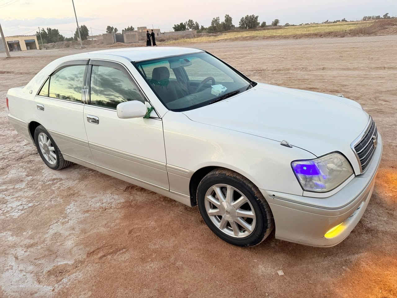 ملكه كصه قماره فقط شاصي 175 ديفور الكبير سياره كارتون كامله.
*********** اتصل
