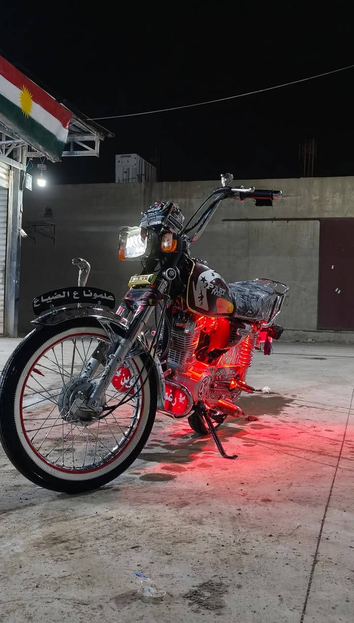 للبيع بارت عيتاني اصلي أربع غيار مكينه 125 ما مفتوح برغي من المكينه 
***********
