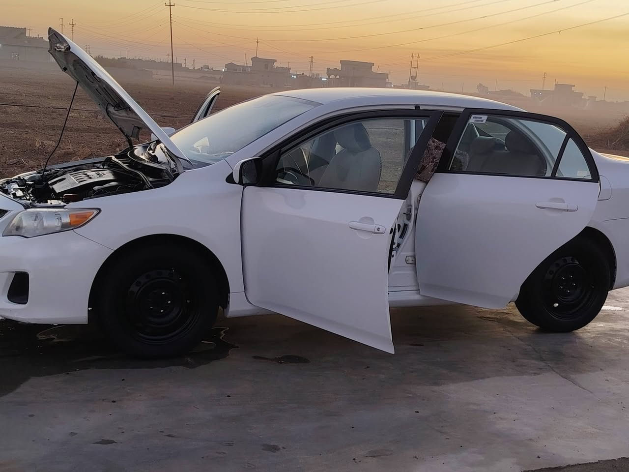 السلام عليكم
كورلا 2012 
واردكندي 
سياره كلين 
محرك جديد 
طخم تاير جديد
ماشيه 121الف
سياره شرط تاكذهه علا الفحص كبل 
السعر خاص  
اتصل وتدلل***********
الثاني ***********
