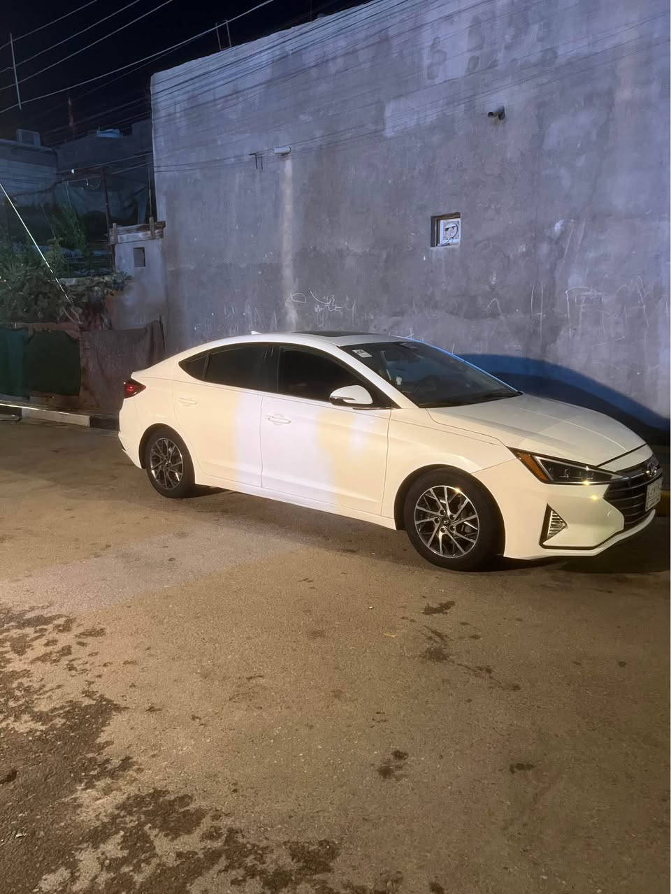 النترا 20 رقم بغداد وارد امريكي ضربته القفل مال البنيد معلك كاصينه وحافت البنيد شويه والجاملخ مبدل ليبل واحد  السياره فول مواصفات 1/1 لمتد  بصمه تشغيل بصمه ابواب كراسي جلد تدفئه بل كشنات شاشه كامره ويلكب تحكم استيرن اشاير بل مرايه مثبت سرعه ثلاث انضمه قياده رادارات جانبيه كير ATالمرغوب  وباقي المواصفات المعروفه محرك 2000 دوش ماشيه 121 جاهزه مكينه  فقط صوت رواجز خفيف كير حداديه تبريد تخم تاير ما بيها اي نقص السعر 125وبيها مجال للشراي للاستفسار الاتصال على الرقم*********** مكاني البصرة  للبيع وللمراوس 

ملاحضه شباب كلشي اكو بل سوك وكلمن سيارتة  الخاصه وسعره الباله فه فدوه اروحلكم الي مايشتري او الي ميعجبه السعر يكتب كلمه حلو وان شاءالله يحصل احسن منهة البصرة, العراق
