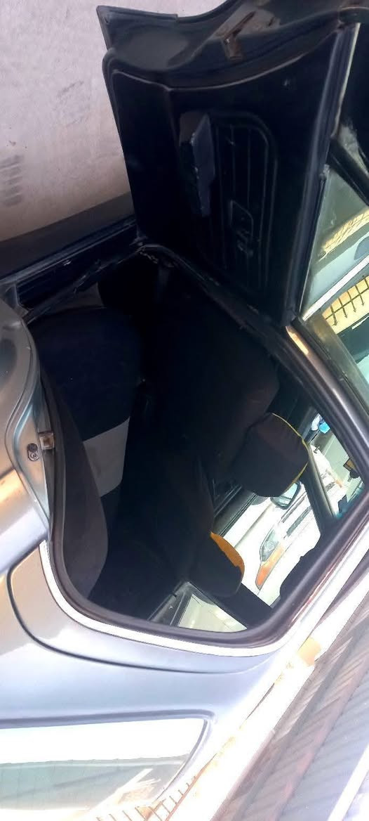 سلام عليكم للبيع بيئم زعره موديل 1990رقم بغداد مشروع وطني
كير مكينه شرط كير اوتماتيك 
تبريد ثلج صدر جديد تخم تاير غرفته جديده سياره جديده معنى الكلمه على فحص 
السعر 42$ورقه بيه مجال بسيط 
رقم الهاتف ***********
