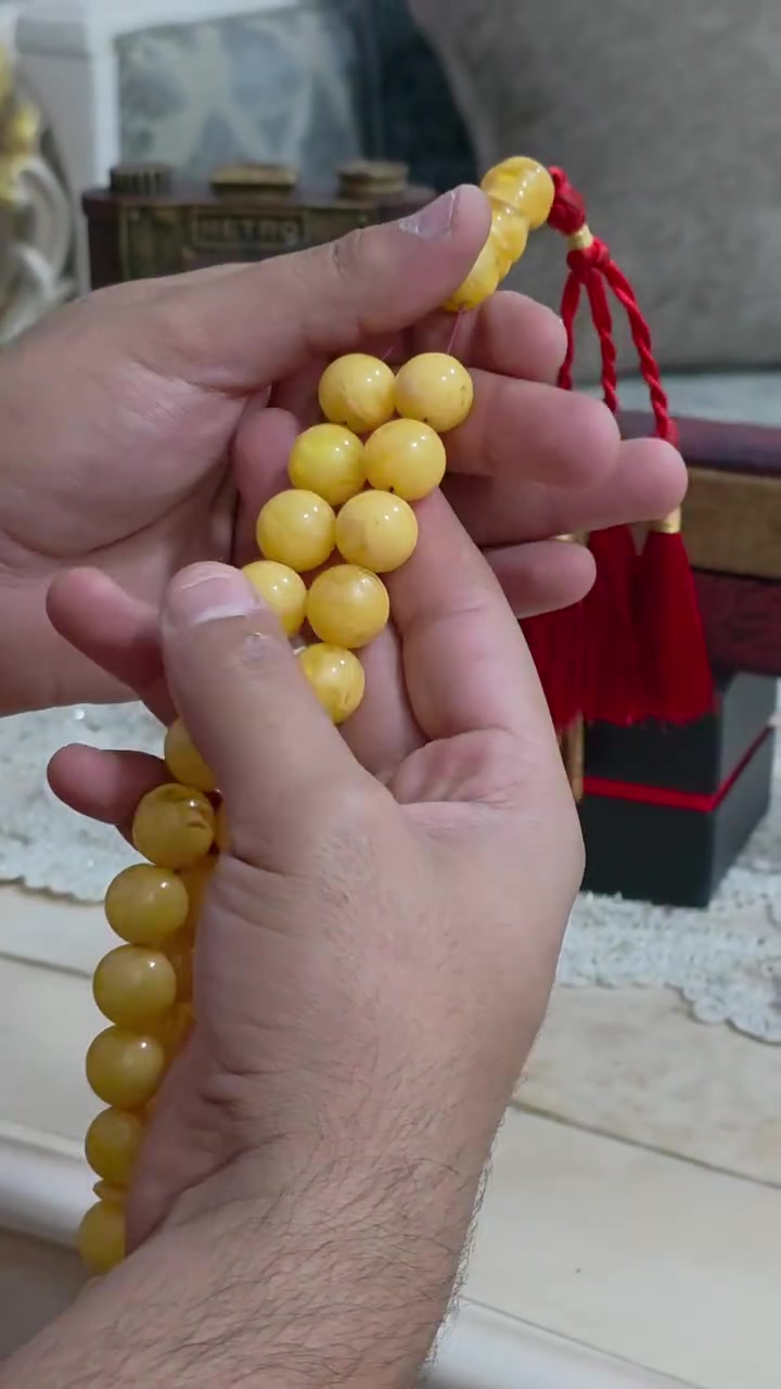 من رخصة مدير الكروب المحترم 
تراب كهرب طربلسي قديم حيل صلابة و صوت و  عطر فواح مدى الحياة شرط الضمان بالذمة
 ٣٣ خرزة الوزن ٩٤ غرام نضافة تامة ١٠٠% خالية من اي ضرر و الله شايل بيدك كهرب 
تستحق الاقتناء بسعر طيب تواصل خاص
 يوجد توصيل الكل محافظات العراق 🇮🇶


**إذا كنت صاحب هذا الإعلان وتريد حذفه لأي سبب، رجاءا أرسل رسالة إلى الدعم الفني**