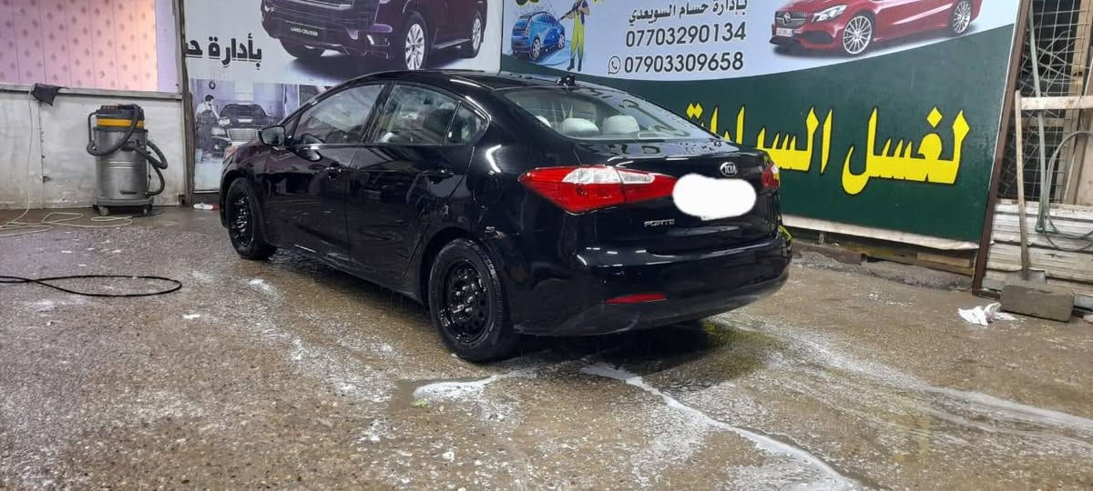 السلام عليكم كيه فورتي 2016 رقم بغداد.ماشيه 152 مكينه 2000دوش بدون ايرباك. السعر 110 اتصال ***********
