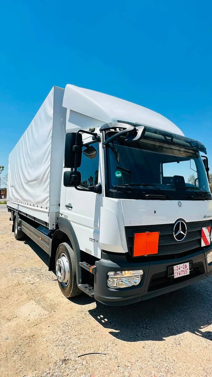 Atego 1224
مؤديل 2018
ماشي 375.000KM
8نمرة گير ئتؤماتيك 
فول مواصفات 
كةفالة عامة 
***********
