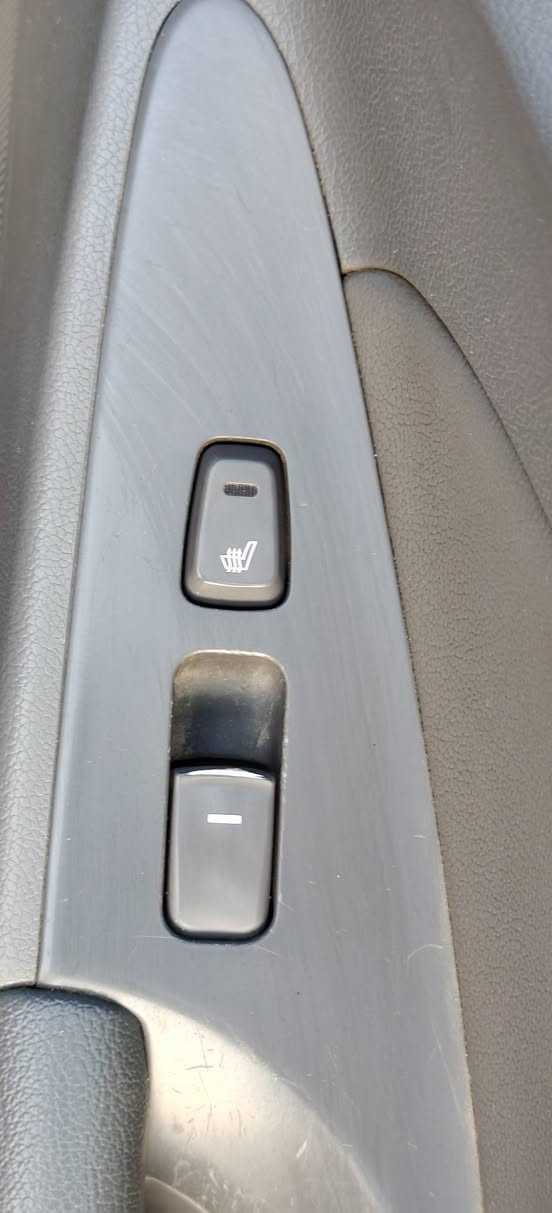 سلام عليكم سوناته 2013 فول مواصفات 1/1
امريكي حادثه جاملغ وبنيد بدون دواخل
رقم بغداد انگليزي بسمي شخصيا
حداديه جديده تخم تاير جديد
مكينه وكير كفاله
السياره فول مواصفات 1/1
منضومه زينون بوليش 
ترايك زيرو 
مكاني بابل حله
السعر 110$


**إذا كنت صاحب هذا الإعلان وتريد حذفه لأي سبب، رجاءا أرسل رسالة إلى الدعم الفني**